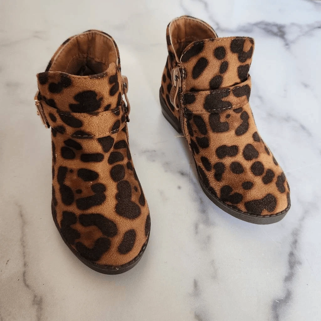 Lov mark sale shoes wholesale