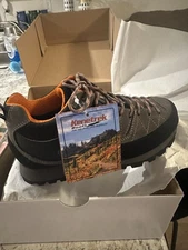 Unisex Kenetrek Bridger Low Boots. Men Size 5 1/2 Or Women’s Size 7 New  W/tags