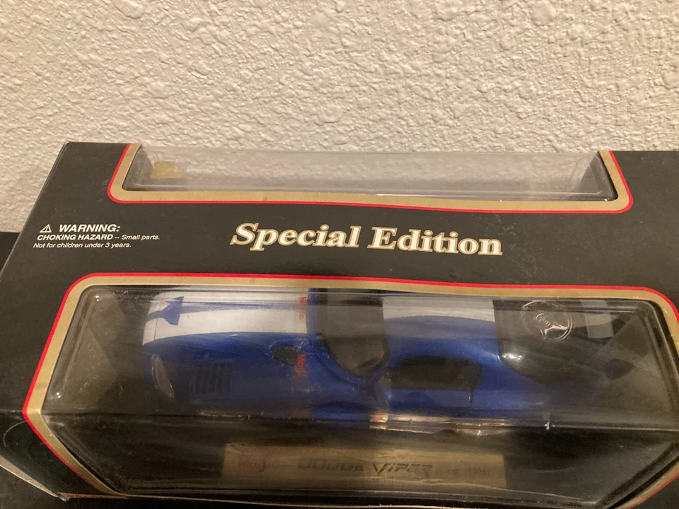 批量 2 件 Maisto 特别版 1996 蓝色道奇 Viper GTS 1: 18 压铸汽车 — 第 4/4 张图片