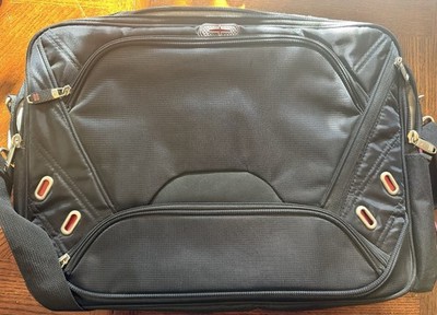 Elleven Leeds Shoulder Bag Checkpoint Laptop Sleeve pockets TSA 17'' Attache