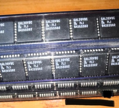 Lattice GAL20V8C-7LJ GAL20V8C Programmable Array Logic PLCC28 x 10pcs