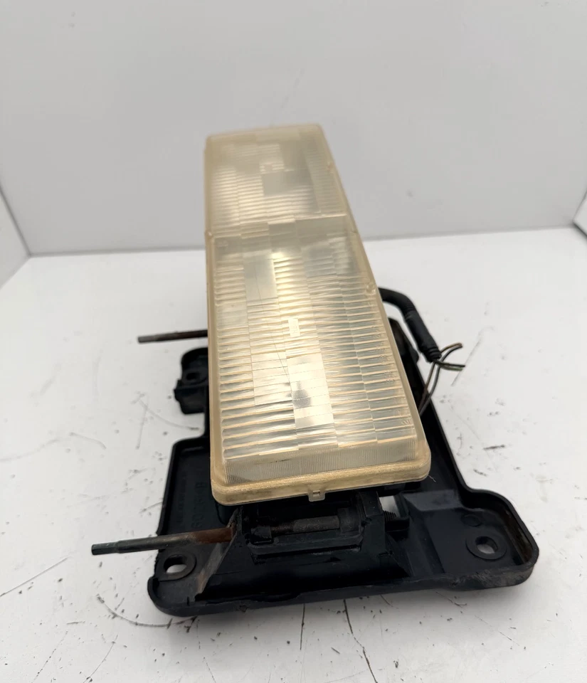 Conjunto de faros laterales derechos 1995-1998 Chevy Pickup 1500 OEM usado Foto 4 de 4