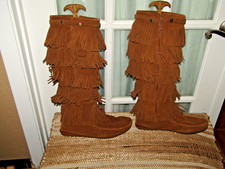 Minnetonka Moccasins Tall Boots Womens 9 Suede Leather 5  Layer Fringe 1658 Brown