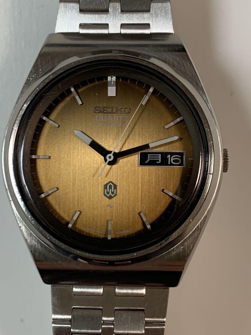 Seikoii Gold Dial Luxury Watch for Men and Women