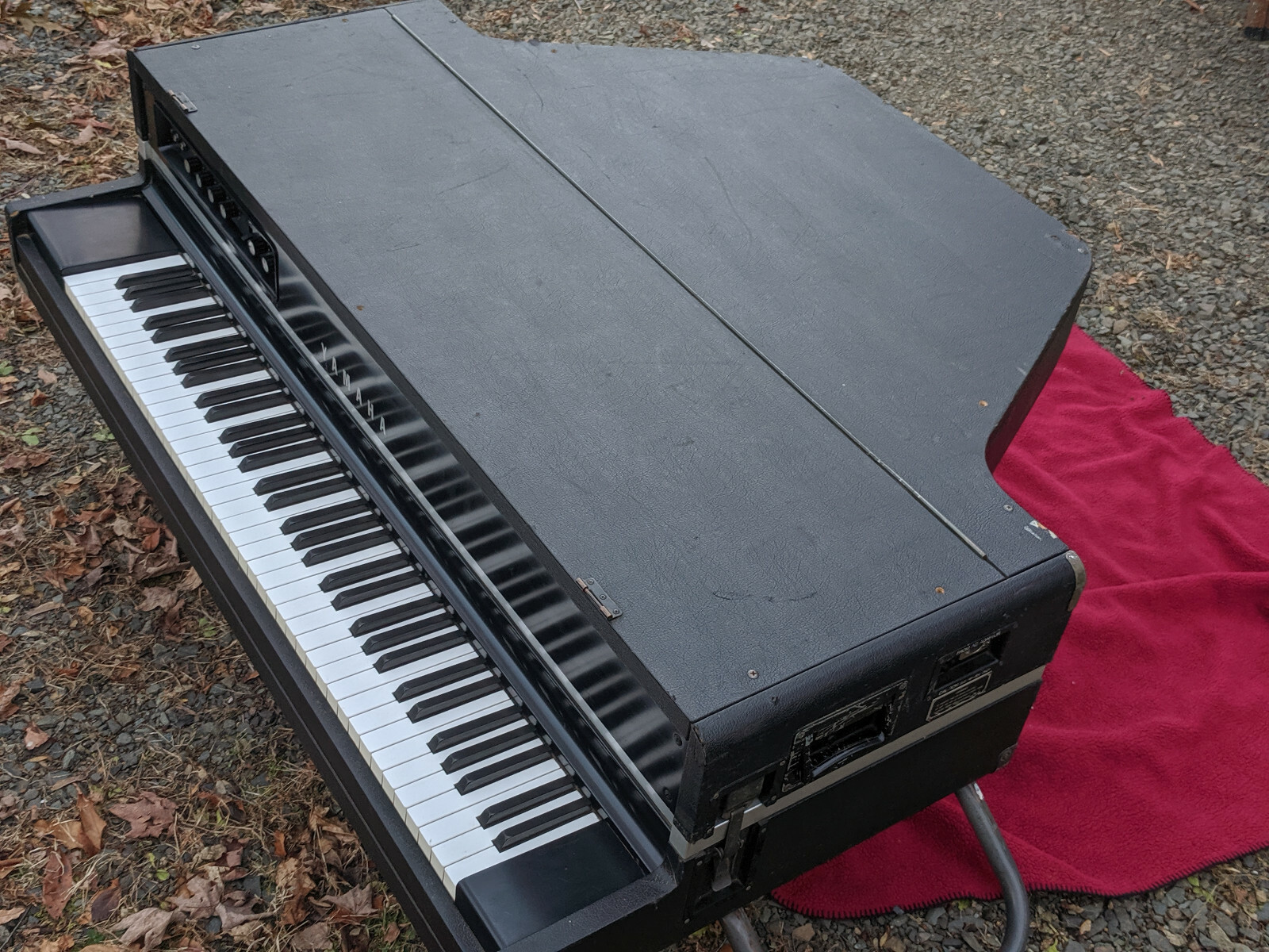 artesia baby grand piano