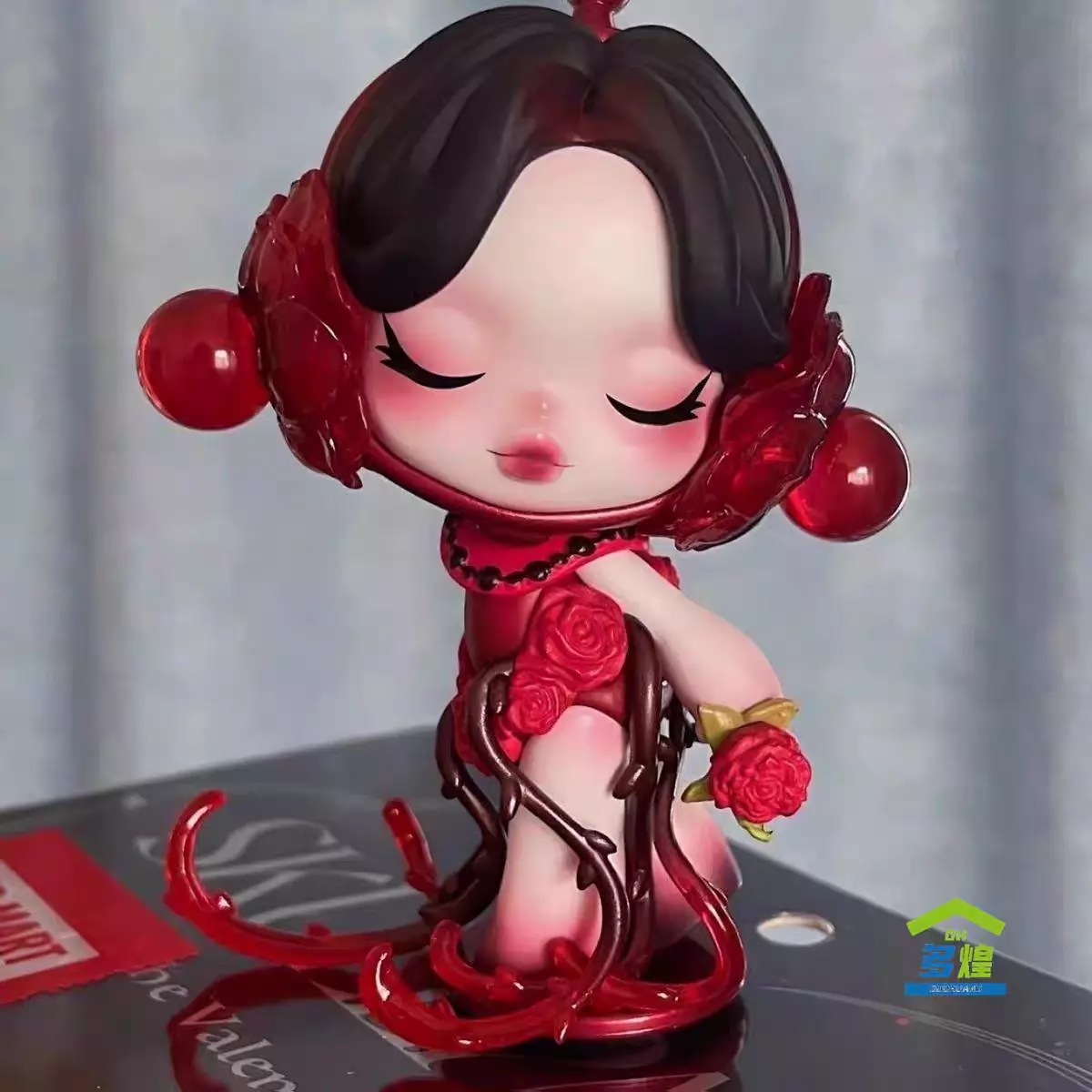 POPMART SKULLPANDA バレンタイン と lurch|キャラクター玩具 POPMART SKULLPANDA バレンタイン と lurch|キャラクター玩具