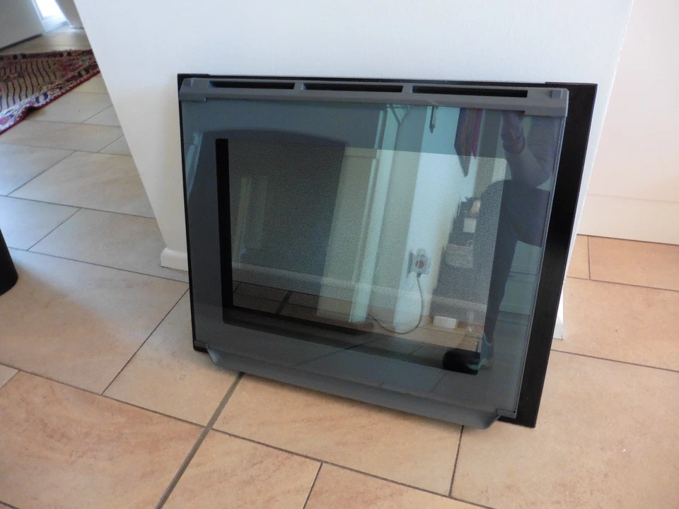 Bosch HBG317TS0 Serie 6 Einbau-Backofen 60 x 60 - Tür komplett Ersatzteil - Bild 2 von 4