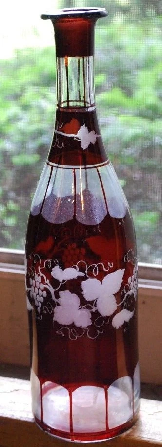 RARO Antiguo Victoriano GRABADO VID JARRA Arte Vidrio Corte a Mano PINTADO ROJO Foto 3 de 4