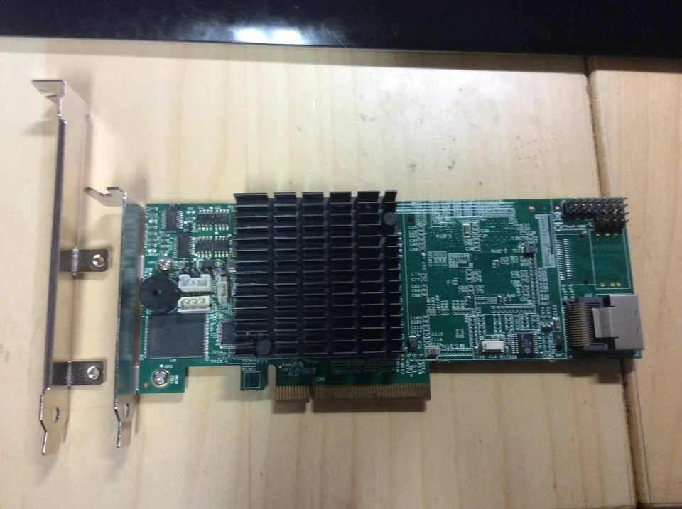 Promise EX4650 4 SAS / SATA (1 port) RAID card, with 128Mb cache - Image 2 of 2