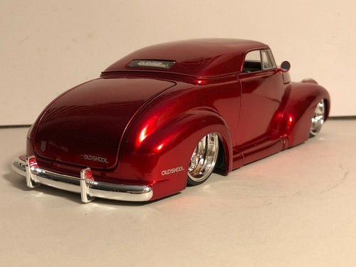COCHE MODELO DIECAST JADA DUB CITY OLDSKOOL 1940 PONTIAC ROJO 1:24 NUEVO SIN CAJA - Imagen 6 de 11