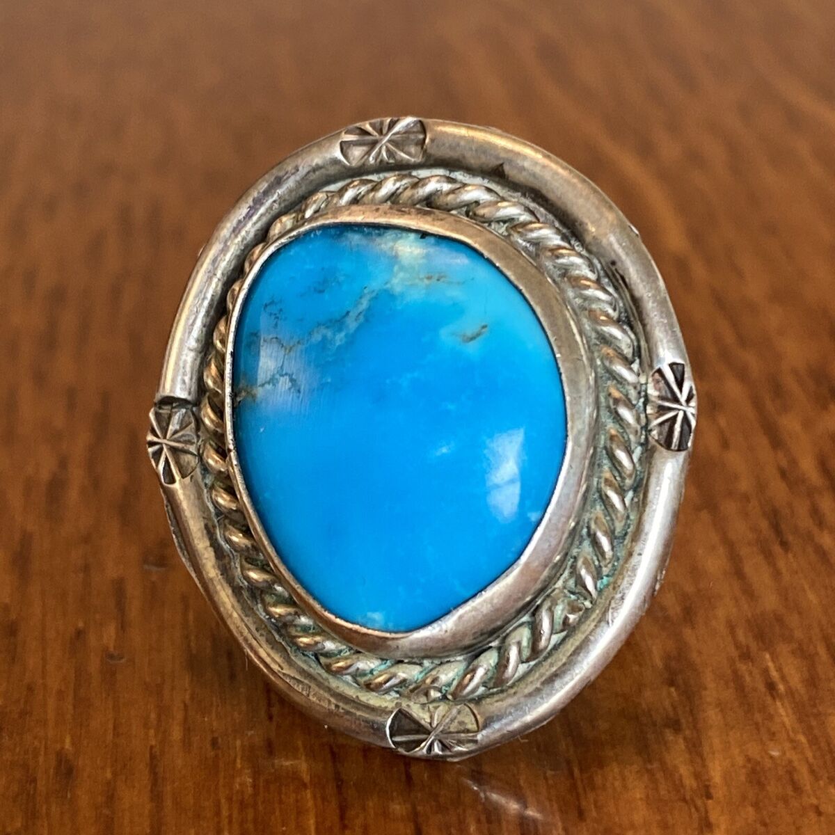 Stunning Vintage Navajo Gaspeite Owl Sterling Native American Jewelry Silver Bracelet Stunning Vintage Navajo Gaspeite Owl Sterling Native American Jewelry Silver Bracelet