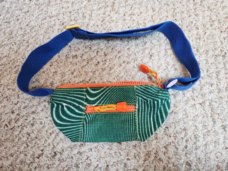 NWT Urban Outfitters Fanny Pack Shoulder Bag Green Swirly Pattern Blue Strap