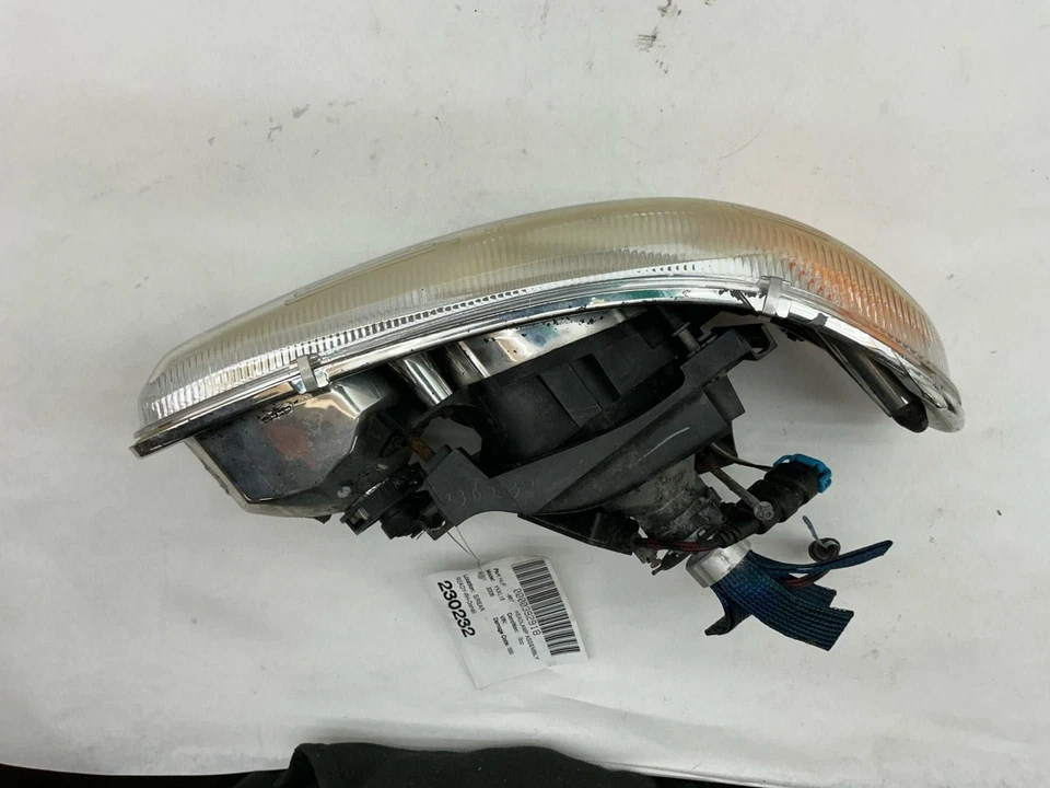 Conjunto de faros GMC YUKON XL 1500 derecha 01 02 03 04 05 06 denali Foto 4 de 4