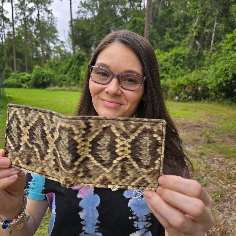 Cartera Piel de Serpiente de Cascabel Oriental Hombres Billetera Piel de Serpiente Interior Marrón Original Foto 4 de 4