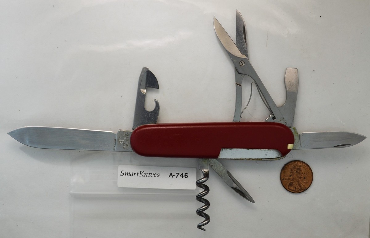 Victorinox vintage Traveller Swiss Army knife- used, excellent