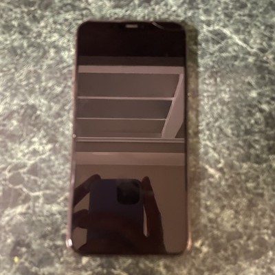 READ Apple iPhone 11 Pro Max Unlocked Smart Phone  512GB Top Speaker Issue READ