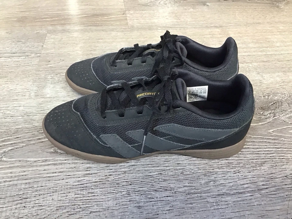 Adidas Predator Club Indoor Sala Soccer Boots IF6416 Black Youth Size 5 EUC - Image 4 of 4