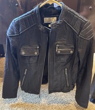 Chaqueta de cuero para mujer MICHAEL Michael Kors M negra usada una pequeña lágrima