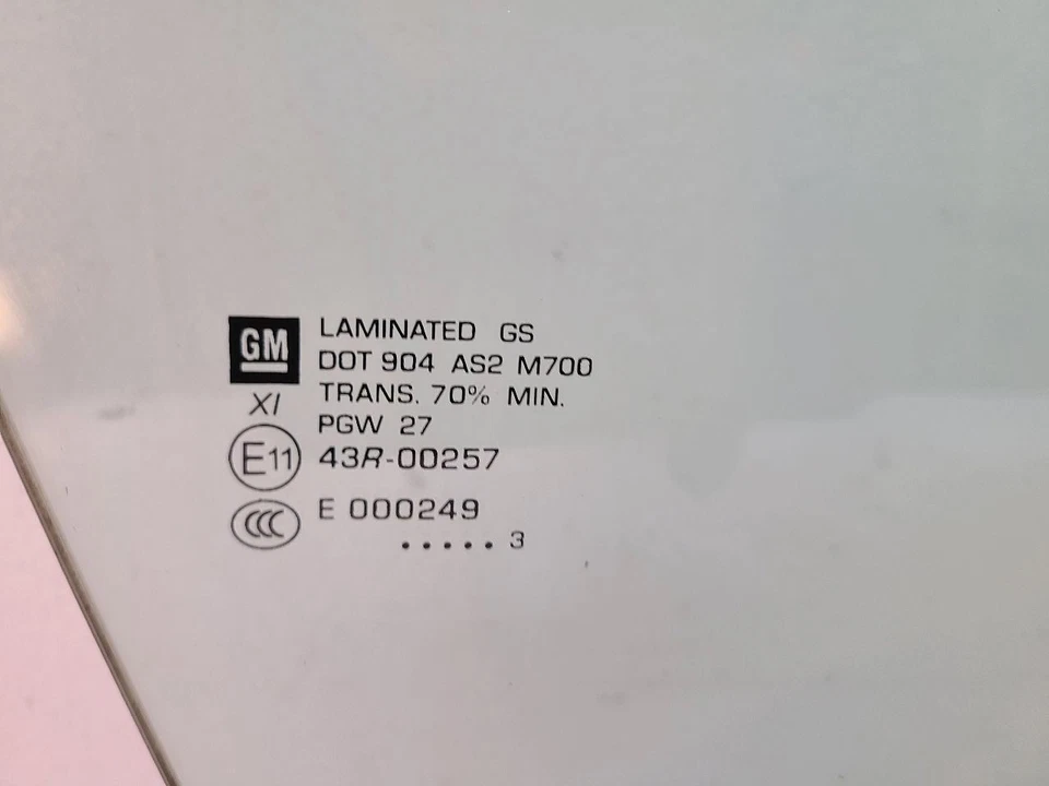 13-14 CHEVROLET MALIBU RH Passenger Front Door Glass Laminated Glass 22893156 Foto 2 de 4