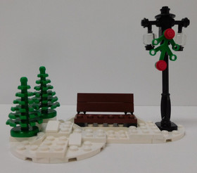 100% - 2012 LEGO CHRISTMAS SET 3300014 Horse Drawn Sleigh Bench Snow Minifigures