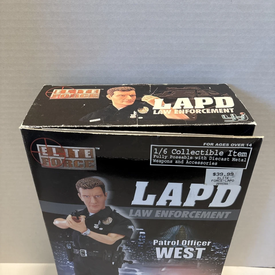 Elite Force LAPD LAW ENFORCEMENT Patrol Officer WEST 1/6 Figure - Image 4 of 4