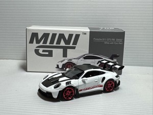 Mini gt 1/64 🇨🇵 Porsche 911 Gt3 Rs   #706 White With Pyro Red