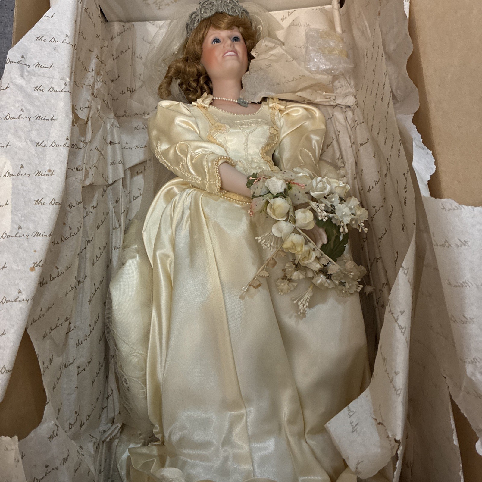 Vintage  Danbury Mint Princess Sarah Bride Porcelain Doll