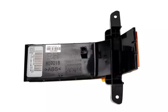 Genuine Front Passenger Side Clearance Lamp Lens 23444105 - Image 3 of 4