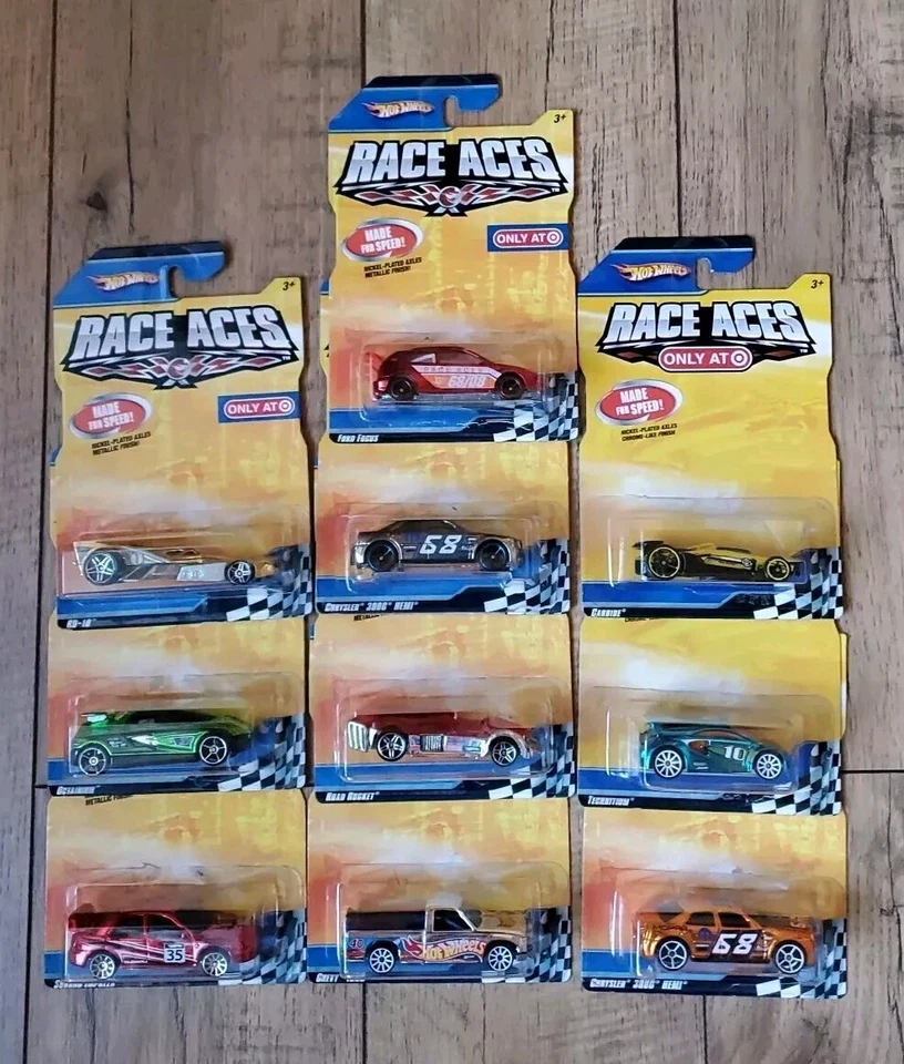 10) Hot Wheels Race Aces Subaru Imreza, camioneta Chevy 1500, Ford, Chrysler Foto 2 de 4