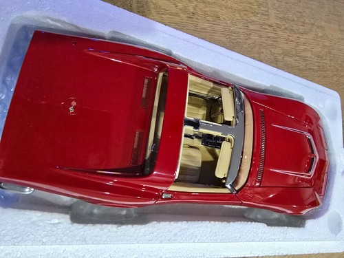 1970 Chevrolet Corvette 1/18 AUTOART MILLENNIUM 71172 Red Monza - Imagen 12 de 19