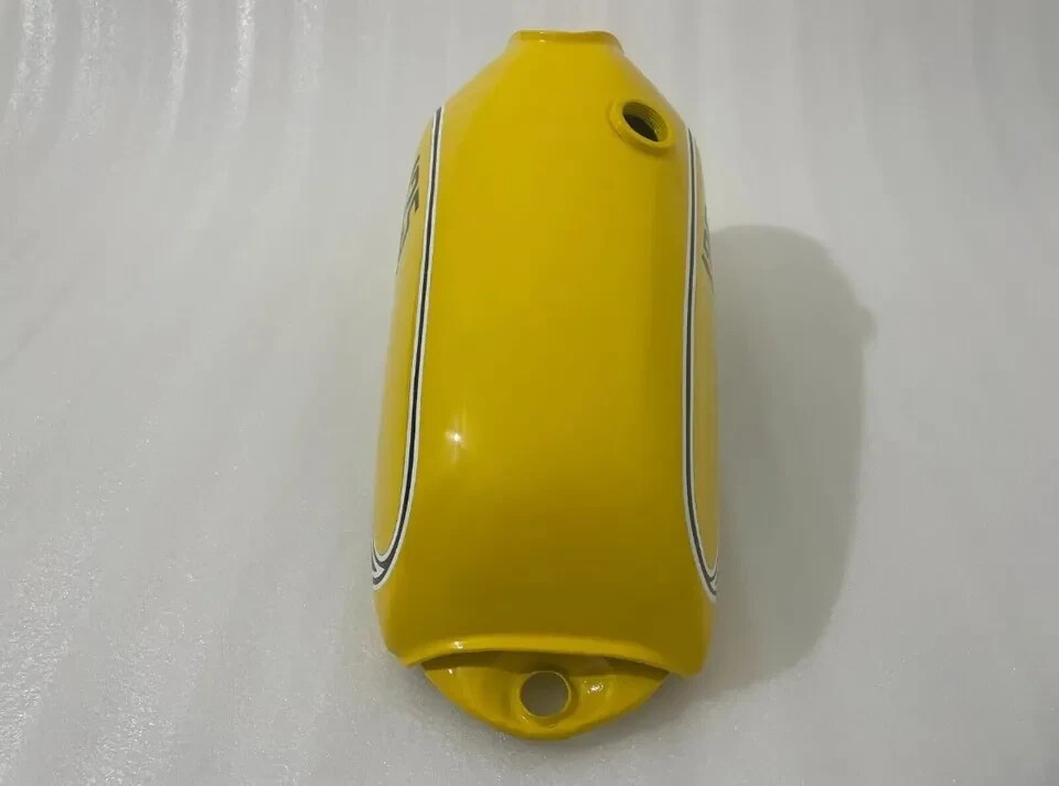 YZ125X 純正タンク YZ125X 純正タンク 1977-1979 Yamaha Yz125 Yz 125 Yellow