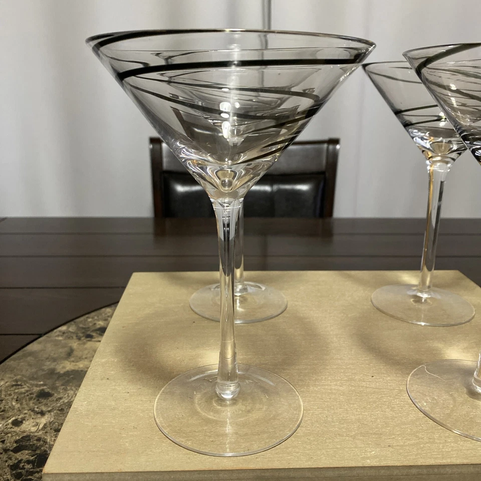 LUIGI BORMIOLI BLACK DOUBLE SPIRAL SWIRL 8oz MARTINI/COSMO GLASSES Set Of 4 - Image 3 of 4
