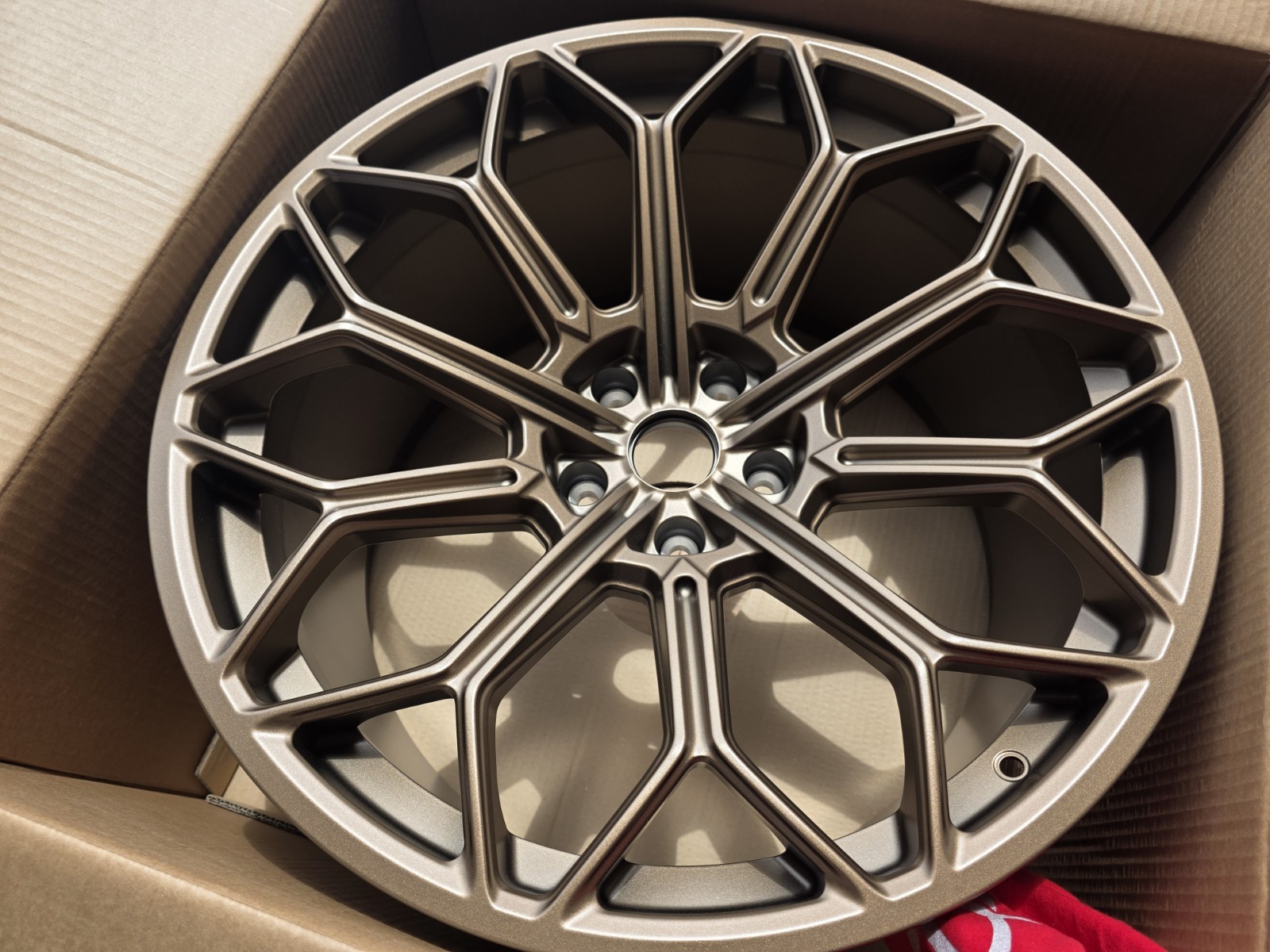 LAMBORGHINI URUS AURIGA REAR WHEEL RIM OEM NEW FACTORY BRONZE 4ML601025S