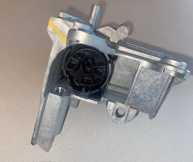 2014-2020 GM CAIXA DE CILINDRO DE TRAVA DE IGNIÇÃO, PEÇA ORIGINAL NOVA DO FABRICANTE, P/N 22834639 - Imagem 3 de 4