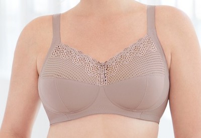 Glamorise 1103 ComfortLift Bra   Wire Free   3 Piece Cups   Soft Lace   48F NWOT