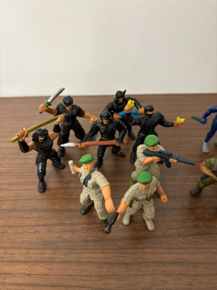 批量:15 件 复古美泰 GUTS 活动人偶:akido、frogmen、绿色贝雷帽等 — 第 3/4 张图片