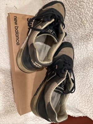 Size US 9.5 Men - New Balance 577 Made in England Navy And Taupe