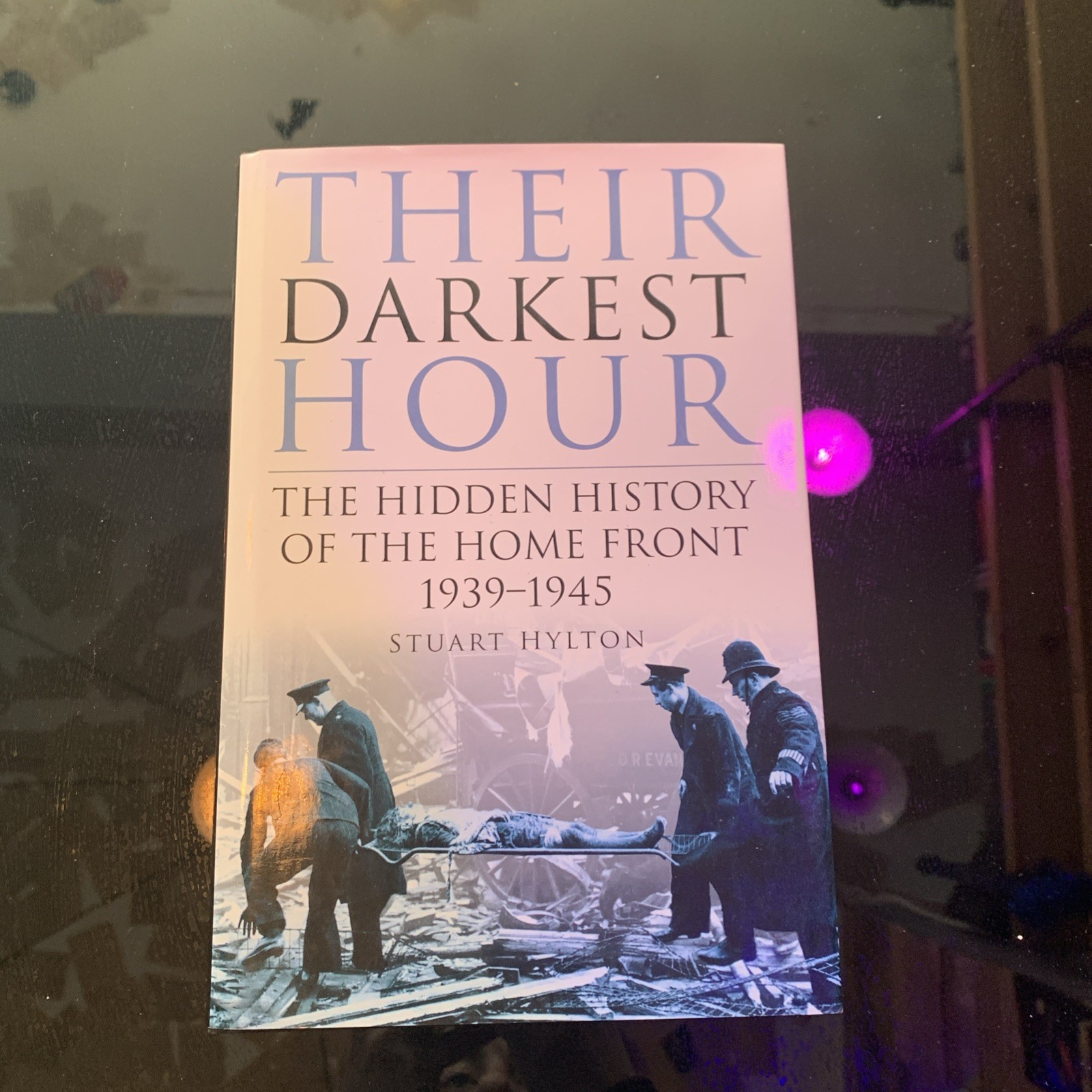 Their Darkest Hour - Stuart Hylton, Sutton Publishing, 2001, Second Edition, HB