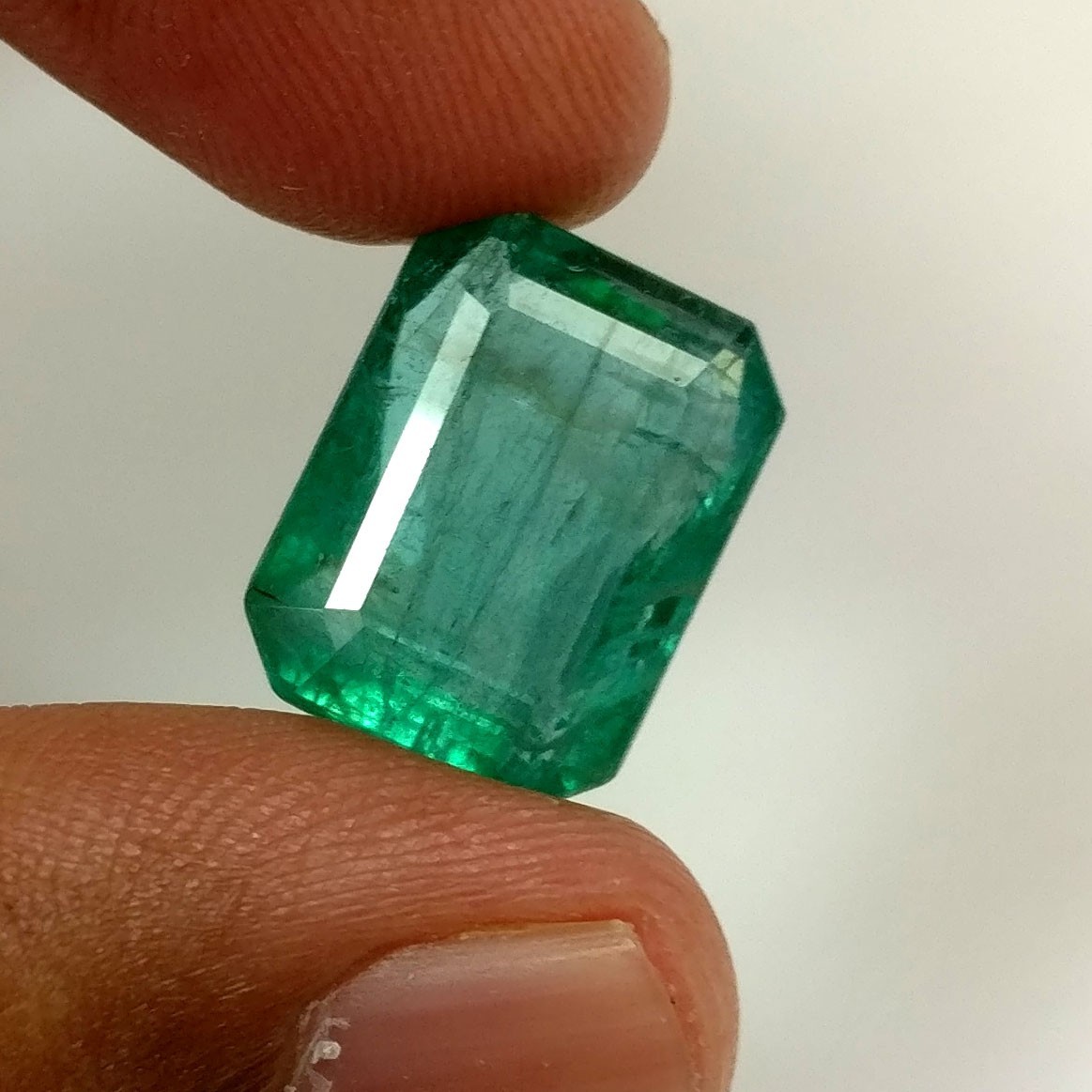 Esmeralda Natural 11.35ct Corte Octágono Bonito Verde Buen Brillo Colección Piedras Preciosas