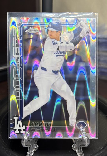 2025 Topps Chrome - Shohei Ohtani #1 RayWave Refractor