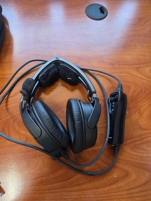 bose a20 aviation headset, like new condition