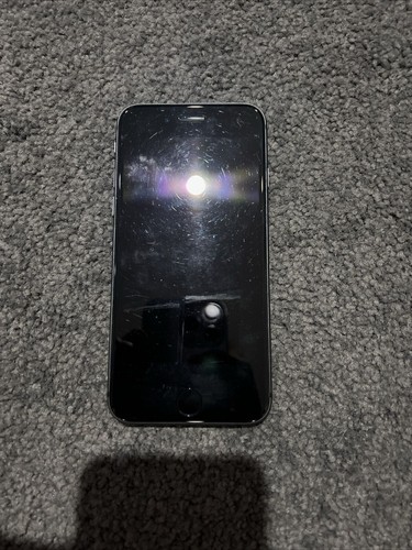 Apple iPhone 8 - 64GB - Space Grey (Unlocked) Cracked Back Glass - Picture 2 of 7
