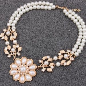 Women-039-s-Pearl-Leaves-Short-Necklace-Chain-Bohemian-Pendant-Short-Necklace-Cheap