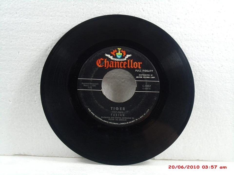 FABIAN -(45)- TIGER / MIGHTY COLD (TO A WARM, WARM HEART) - CHANCELLOR 1037-1959 - Image 3 of 4