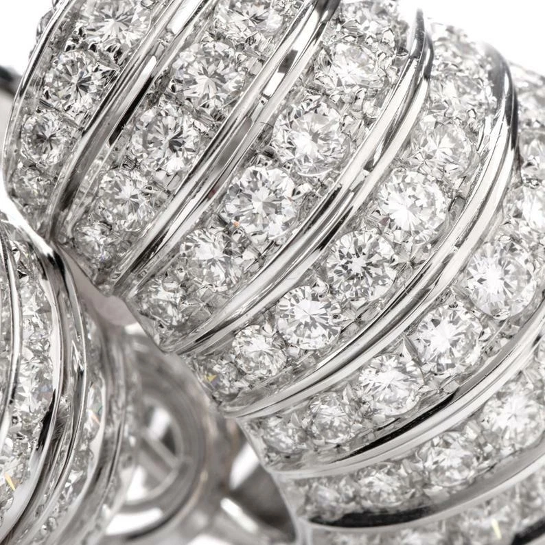 Pendiente con clip de aro de plata 935 zafiros de corte redondo blanco de 9,74 quilates grande Foto 4 de 4