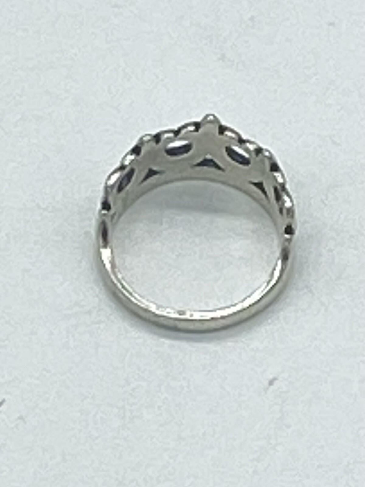 James Avery Retired Tiara 👑 CROWN Ring Size 10 Clean… Gem