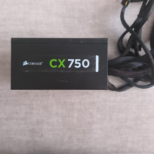 Corsair Netzteil CX750 volle Funktionalität - Bild 2 von 2