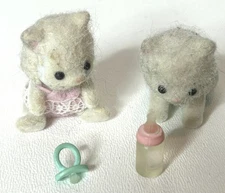 Calico Critters Sylvanian Families Vintage Persian Cat Twin Babies