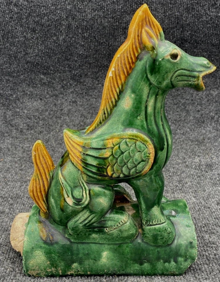 Escultura chinesa antiga de cerâmica vitrificada cavalo alado dragão mítico - Imagem 4 de 4