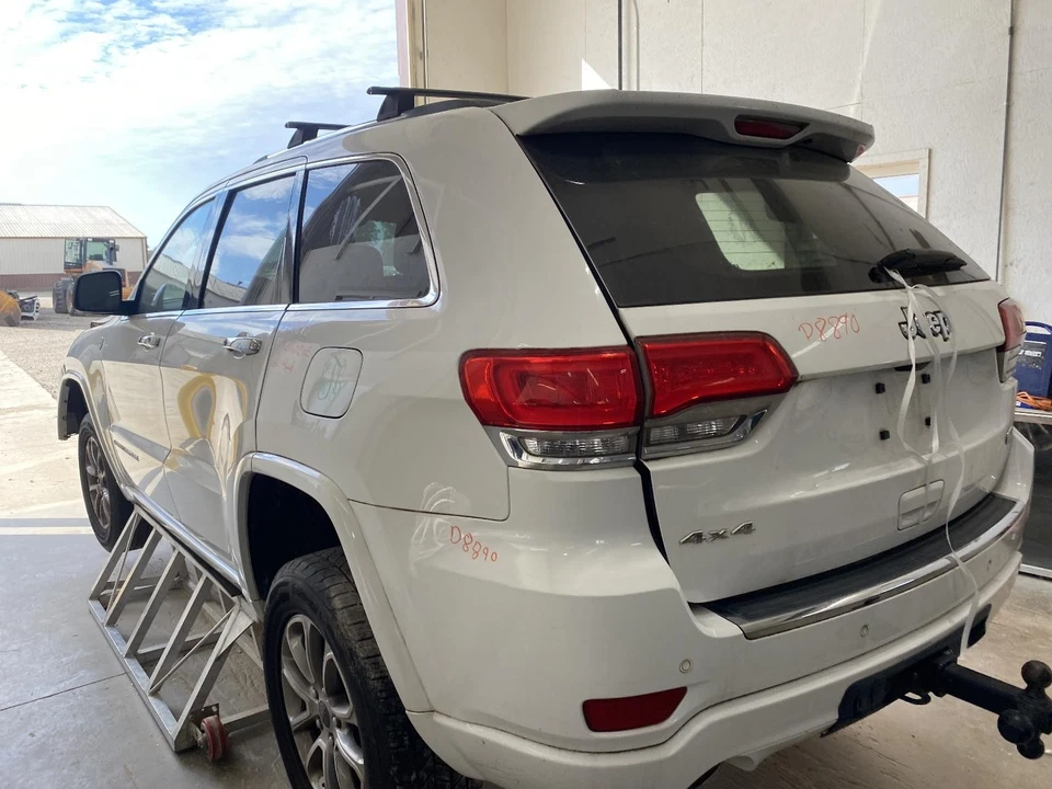 Used ABS Pump and Motor Assembly fits: 2015 Jeep Grand cherokee Assembly w/adapt - Image 4 of 4